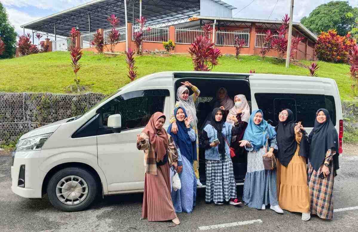 Paket Tour Travel Kuching Malaysia