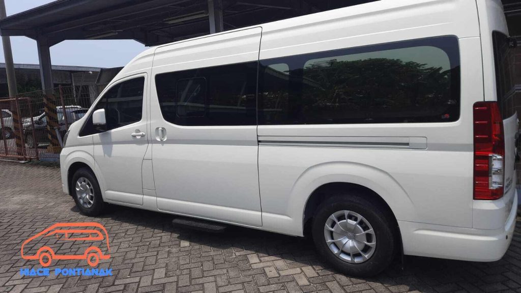 Sewa Mobil Hiace di Pontianak Untuk Wisata Keliling Kalimantan Barat